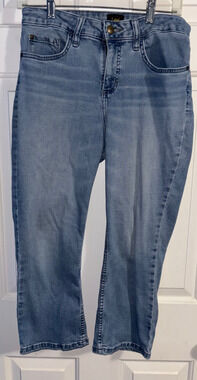 Lee Jeans Women 10 Light Wash Denim Capri Cropped Stretch Pants 28x21